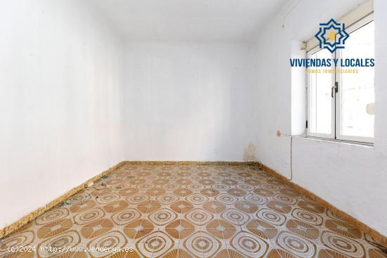 Venta de casa a reformar en Armilla (Granada) - GRANADA