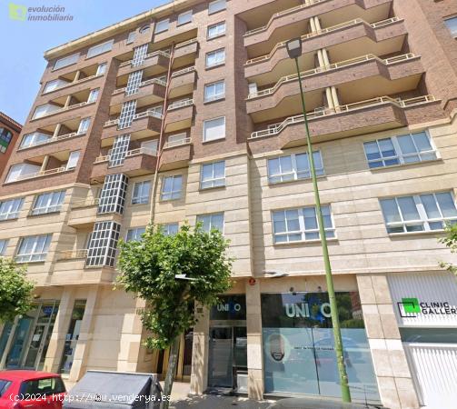 Local comercial en Burgos, Calle Vitoria - zona Alcampo -  Plantío, frente a la deportiva militar -