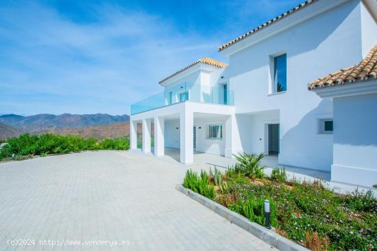 Villa reformada de 4 dormitorios y 3 baños en La Mairena, Ojén - MALAGA