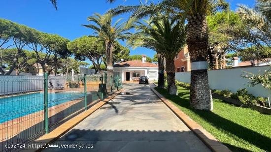 CHALET EN LA BARROSA - CADIZ