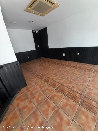 Se vende Local de cafeteria con licencia vigente - CACERES