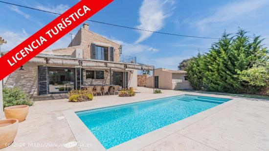  Finca rústica con licencia vacacional y piscina en Santanyí - BALEARES 