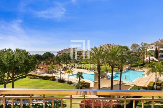 EXCLUSIVO APARTAMENTO EN TRINIDAD CON INCREÍBLES VISTAS AL MAR Y ORIENTACIÓN INMEJORABLE - MALAGA