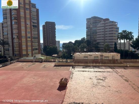 APARTAMENTO CON PARKING Y PISCINA !!!ZONA PONIENTE!!! 300M DEL MAR! - ALICANTE