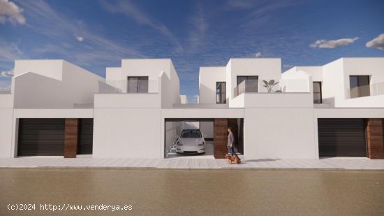 VILLA INDEPENDIENTE CON PISCINA PRIVADA - ZONA SAN FULGENCIO - - ALICANTE