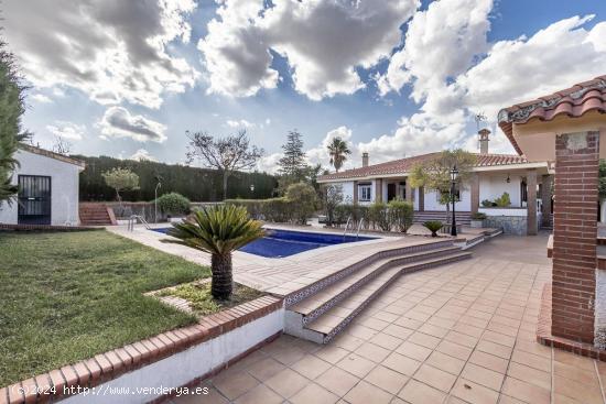 Chalet en Las Gabias - GRANADA