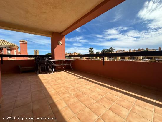 Atico con muy buenas vistas en comunidad con piscina en Mar de Cristal - MURCIA