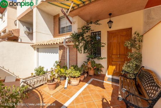 SE VENDE EXCELENTE CHALET EN ARMILLA - GRANADA