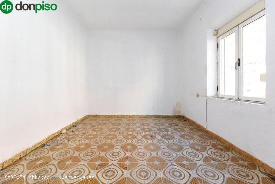 Venta de casa a reformar en Armilla (Granada) - GRANADA