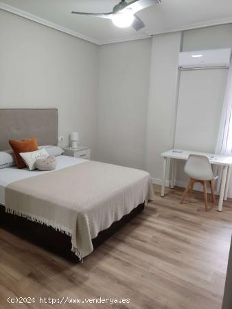 Habitación en piso compartido en Jaén - JAEN