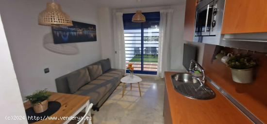  Apartamento entero de 1 dormitorio en Benalmádena - MALAGA 