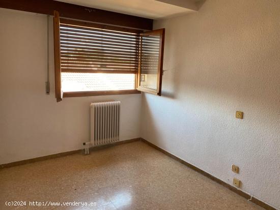 SE VENDE PISO CÉNTRICO EN CALAMOCHA - TERUEL