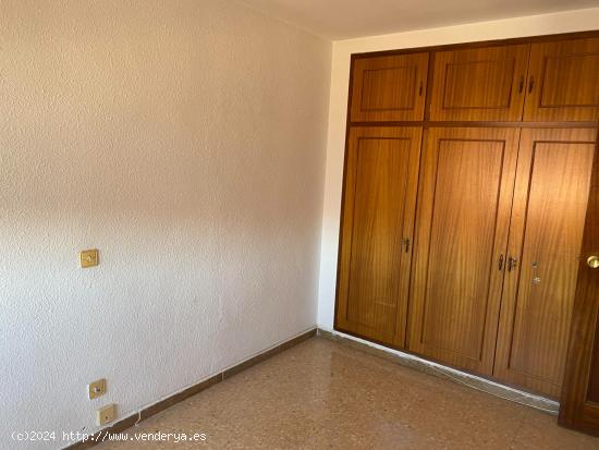 SE VENDE PISO CÉNTRICO EN CALAMOCHA - TERUEL