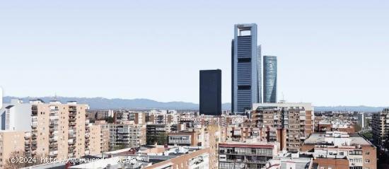 PZA. CASTILLA, OFICINA EXTERIOR- DIAFANA 280,34m2, Excelente Luz Natural a 4 orientaciones - MADRID