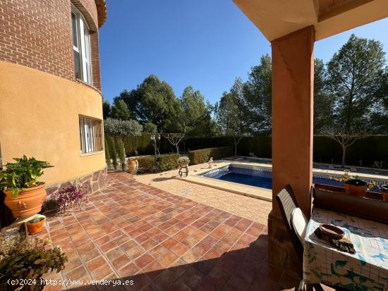 ¡En venta! Chalet familiar con piscina en Gormaig, Cocentaina - ALICANTE