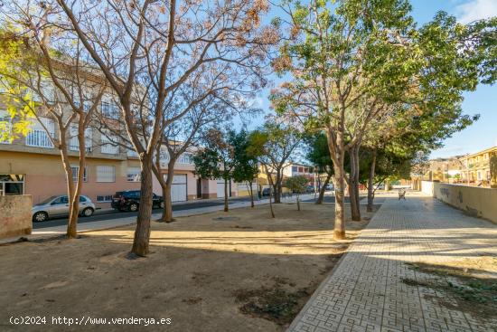 MÁGNIFICO PISO ÚNICO CON UN GRAN LOCAL  EN LA UNIÓN - MURCIA