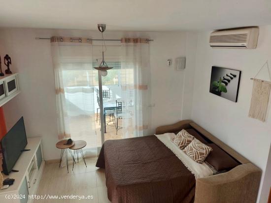 Vivienda de 3 dormitorios, dos baños con terraza en  Huerta Nueva (Los Gallardos) - ALMERIA