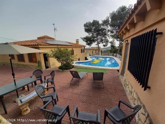 Se vende chalet en Chiva, Valencia - VALENCIA