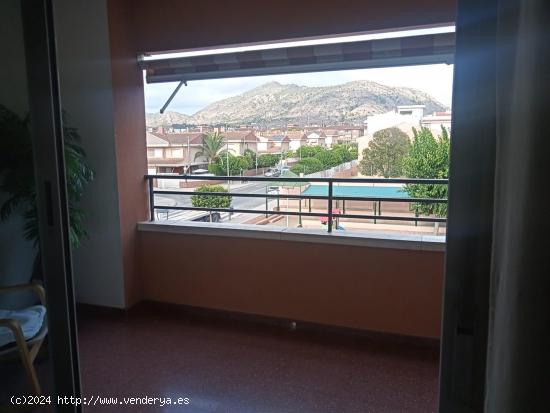 FANTASTICO PISO EN PETRER CON ASCENSOR GARAJE Y TRASTERO ( BALCÓN) ( San Jerónimo) - ALICANTE