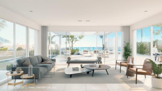 PROMOCIÓN DE OBRA NUEVA DE 3 VILLAS DE LUJO EN MIJAS COSTA CON VISTAS AL MAR EN 1ª LÍNEA DE PLAYA