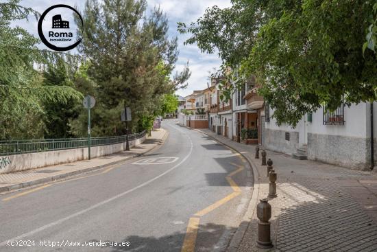 Fantástica vivienda unifamiliar en Bola de Oro con ascensor - GRANADA