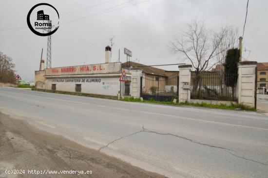 NAVE INDUSTRIAL EN PUENTE DE LOS VADOS CON CASA INDEPENDIENTE - GRANADA