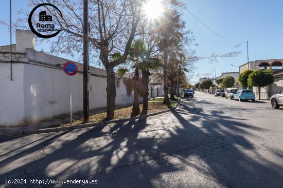 VIVIENDA CON MÚLTIPLES OPCIONES - GRANADA