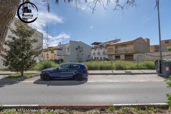 Magnífico solar de 416 m2 destinado a viviendas de Uso Residencial Unifamiliar en Santa Fe - GRANAD