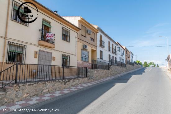 Casa Céntrica en Alomartes - GRANADA