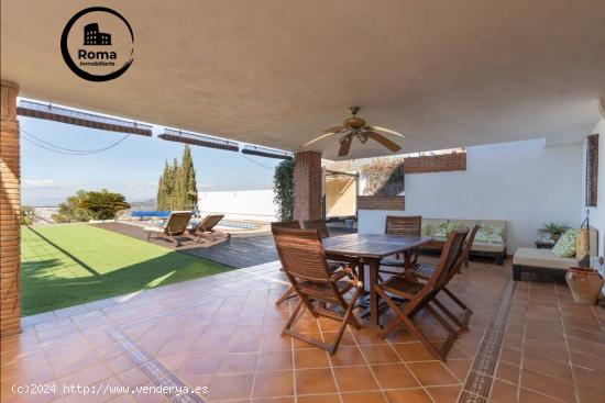 EN VENTA, IMPRESIONANTE CHALET CON INCREIBLES VISTAS!! - GRANADA