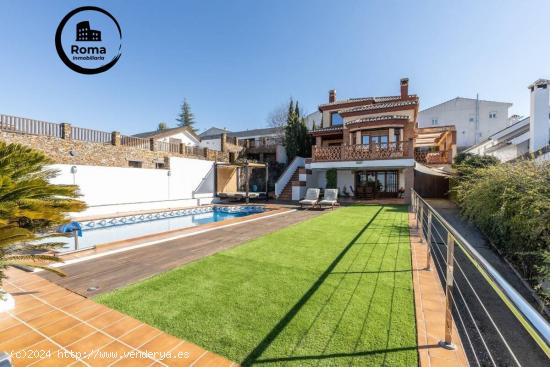 EN VENTA, IMPRESIONANTE CHALET CON INCREIBLES VISTAS!! - GRANADA