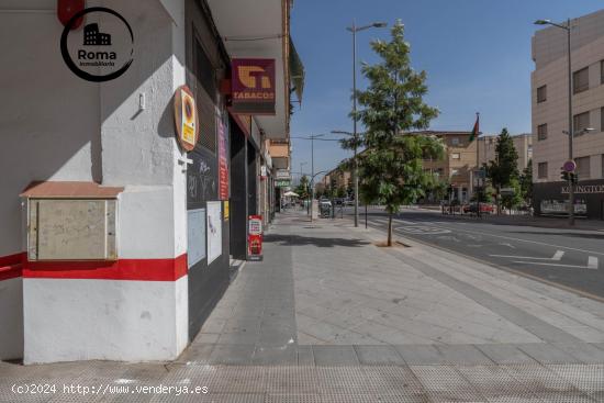 Amplia plaza de aparcamiento en Arabial - GRANADA