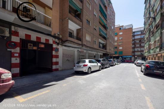 !!Plaza de garaje junto Plaza de Toros!! - GRANADA