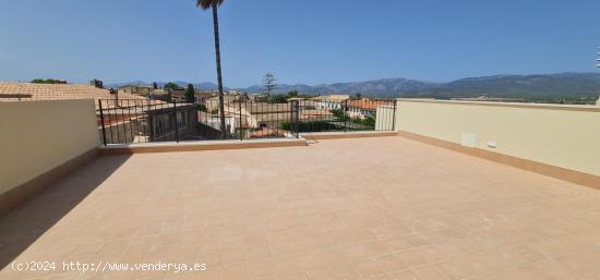 CASA ADOSADA CON PISCINA - BALEARES