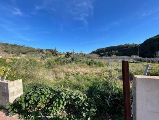 Terreno Edificable en Ferreries: Vistas Despejadas en una Joya de 235m2 - BALEARES