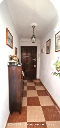 PISO EN VENTA EN EL CENTRO - CADIZ