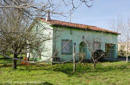 3 Casas en Vargas con terreno de 2907 metros - CANTABRIA