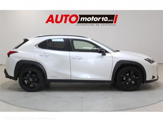 Se Vende LEXUS UX 2.0 250h Style