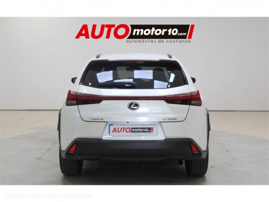 Se Vende LEXUS UX 2.0 250h Style