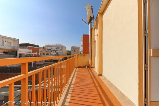 Unifamiliar adosada en venta  en Viladecans - Barcelona