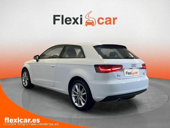 Audi A3 1.6 TDI 110cv ultra Attraction - Vigo