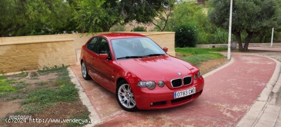 BMW Compact 320 de 2003 con 489.000 Km por 3.500 EUR. en Alicante