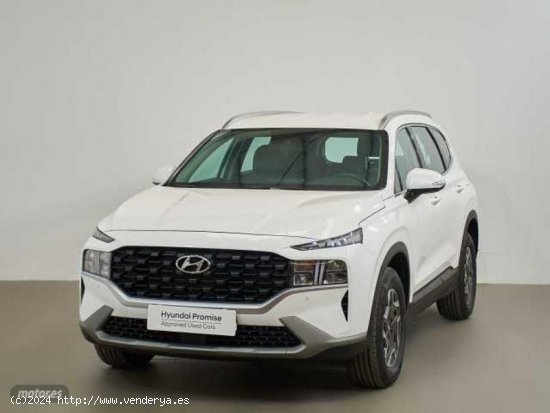 Hyundai Santa Fe Santa Fe 1.6TGDI HEV Klass 7pl 2WD 6AT de 2023 con 5.800 Km por 42.490 EUR. en Cadi