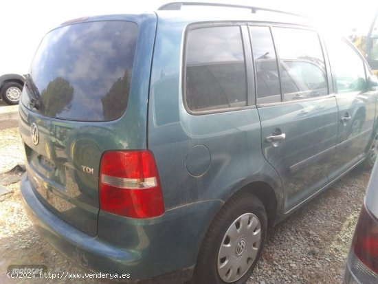 Volkswagen Touran 1.9 TDI 100 CV (AVERIADA). de 2003 por 2.000 EUR. en Murcia