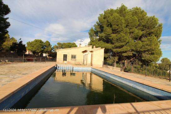 Chalet en la Ofra - ALICANTE