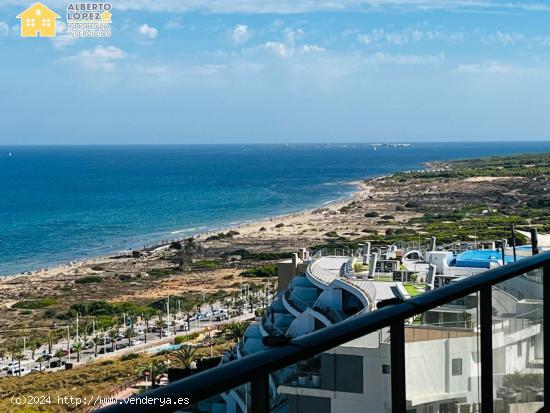 ALQUILER DE SEPTIEMBRE A JUNIO CON VISTAS INCREÍBLES - ALICANTE