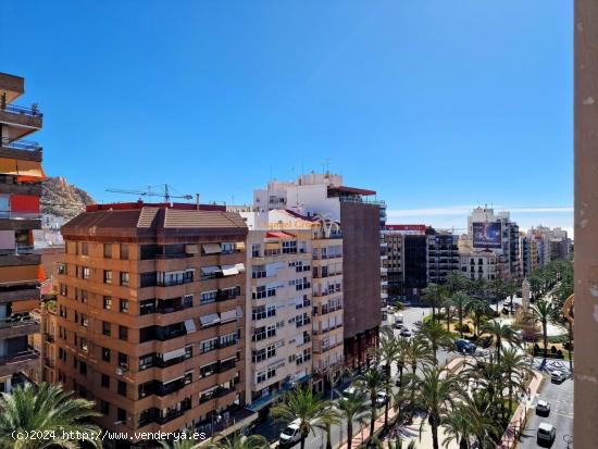 OPORTUNIDAD ÚNICA: EN VENTA AMPLIO PISO JUNTO LUCEROS!! - ALICANTE