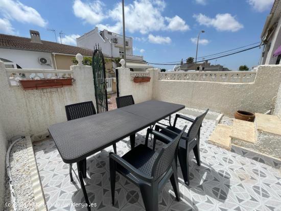 Soleado bungalow sin vecinos arriba con magnífica terraza! - ALICANTE