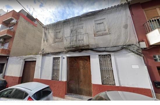 21 Inmobiliarias vende casa de pueblo para  reformar  en el centro - VALENCIA