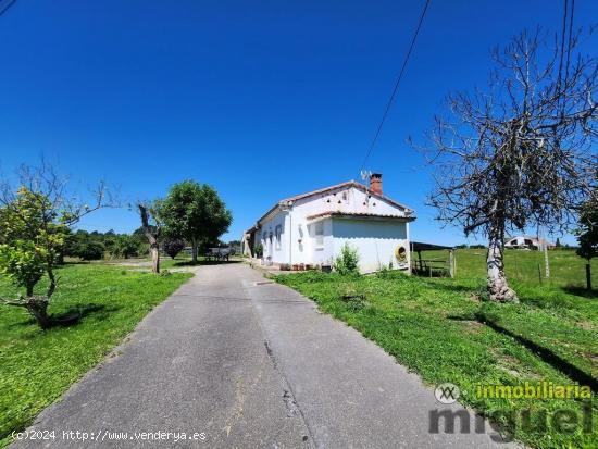 Se vende casa de campo, cuadra y garaje, con amplia parcela, en Val de San Vicente - CANTABRIA